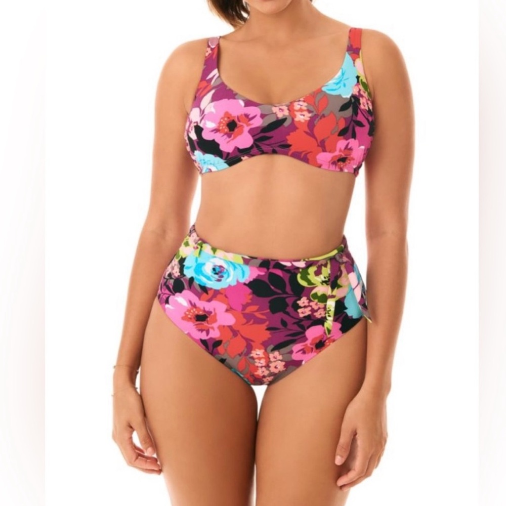 SKINNY DIPPERS
Good Vibes Bikini Top and‎ Bottom NWT